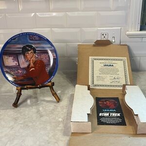 Star Trek Uhura Collectors plate 1980’s